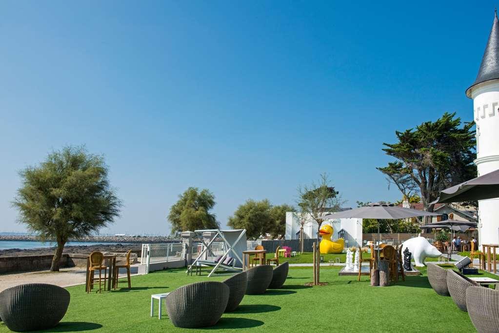 Hotel Chateau Des Tourelles - Relais Thalasso & Spa Pornichet Buitenkant foto